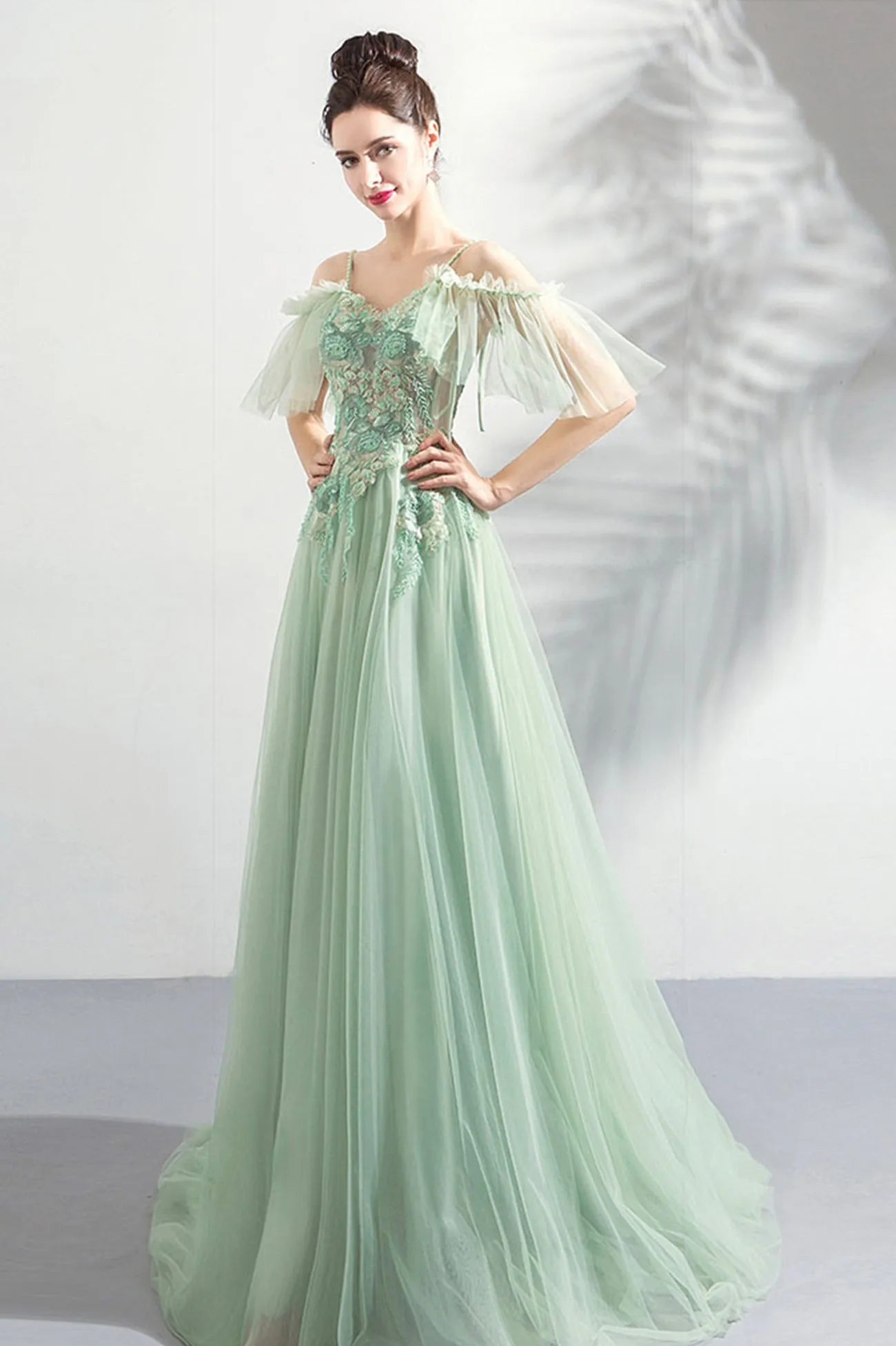 Green Spaghetti Strap Tulle Lace Long Prom Dress